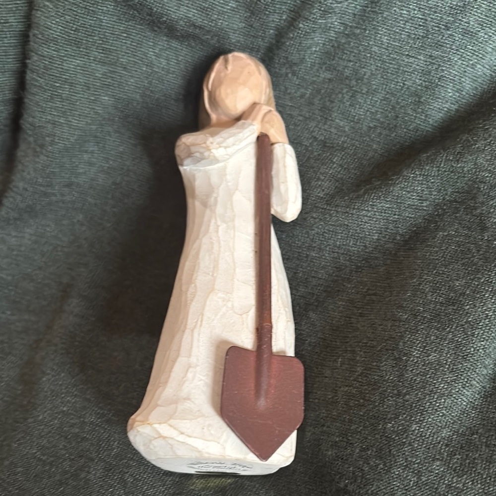 Willow Tree angel of the garden Figurine with Shovel